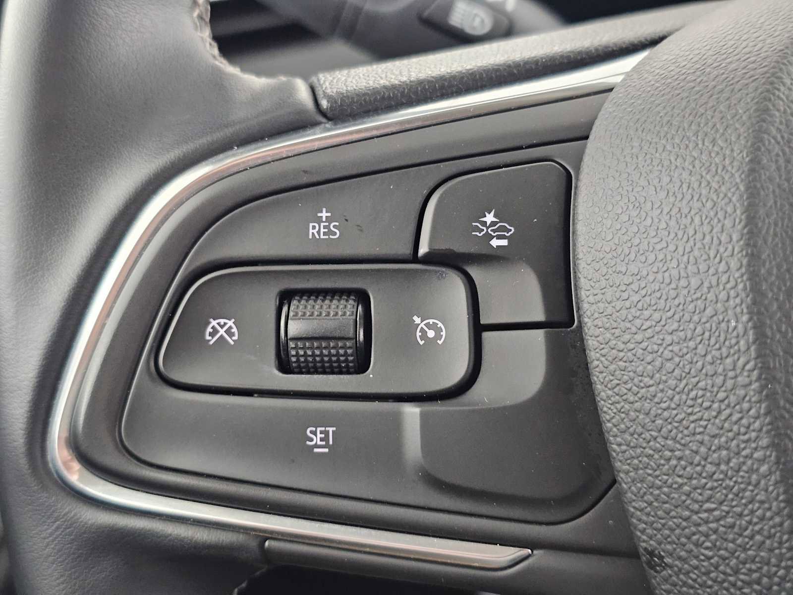 Used 2024 Buick Encore GX Preferred image 27