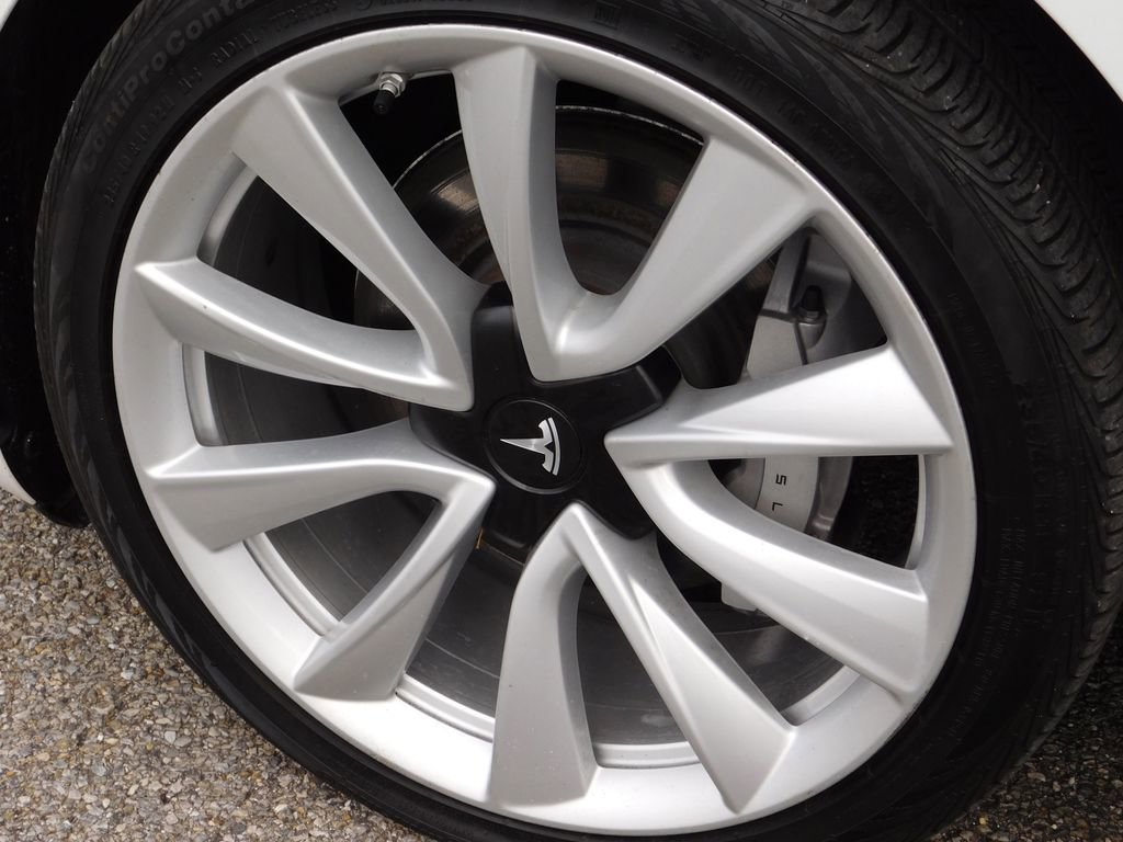 Used 2018 Tesla Model 3 Long Range image 8