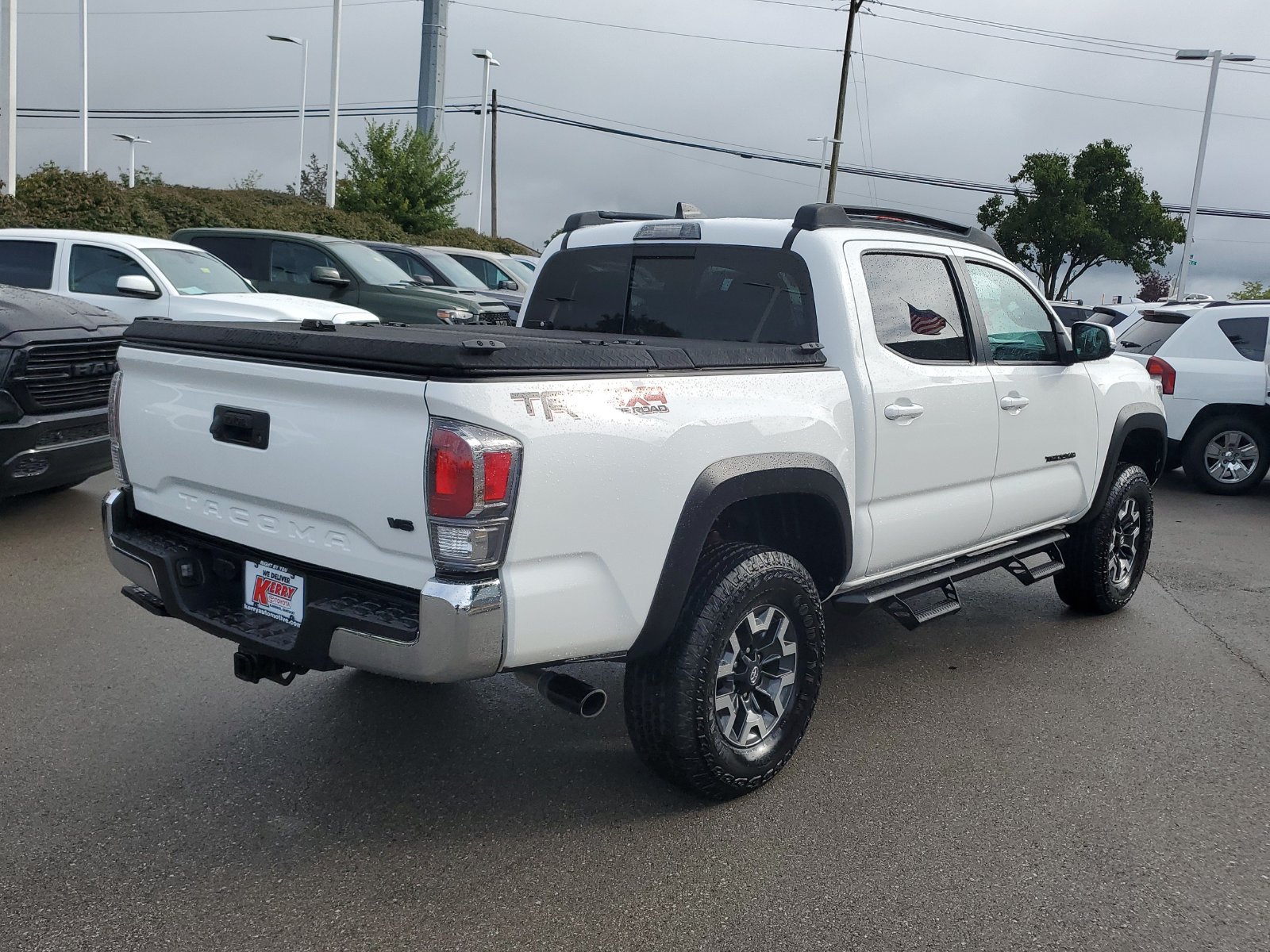 Certified 2023 Toyota Tacoma TRD Off-Road AWD/4WD image 4