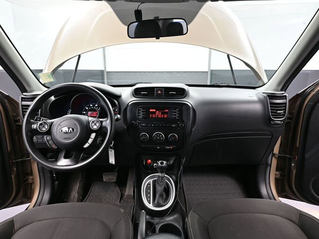 Used 2016 Kia Soul Base image 21