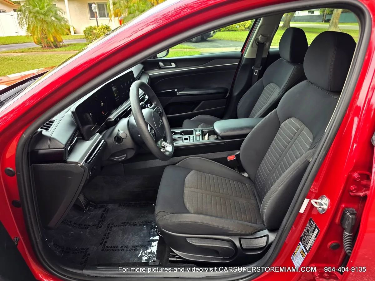 Used 2025 Kia K5 LXS image 3