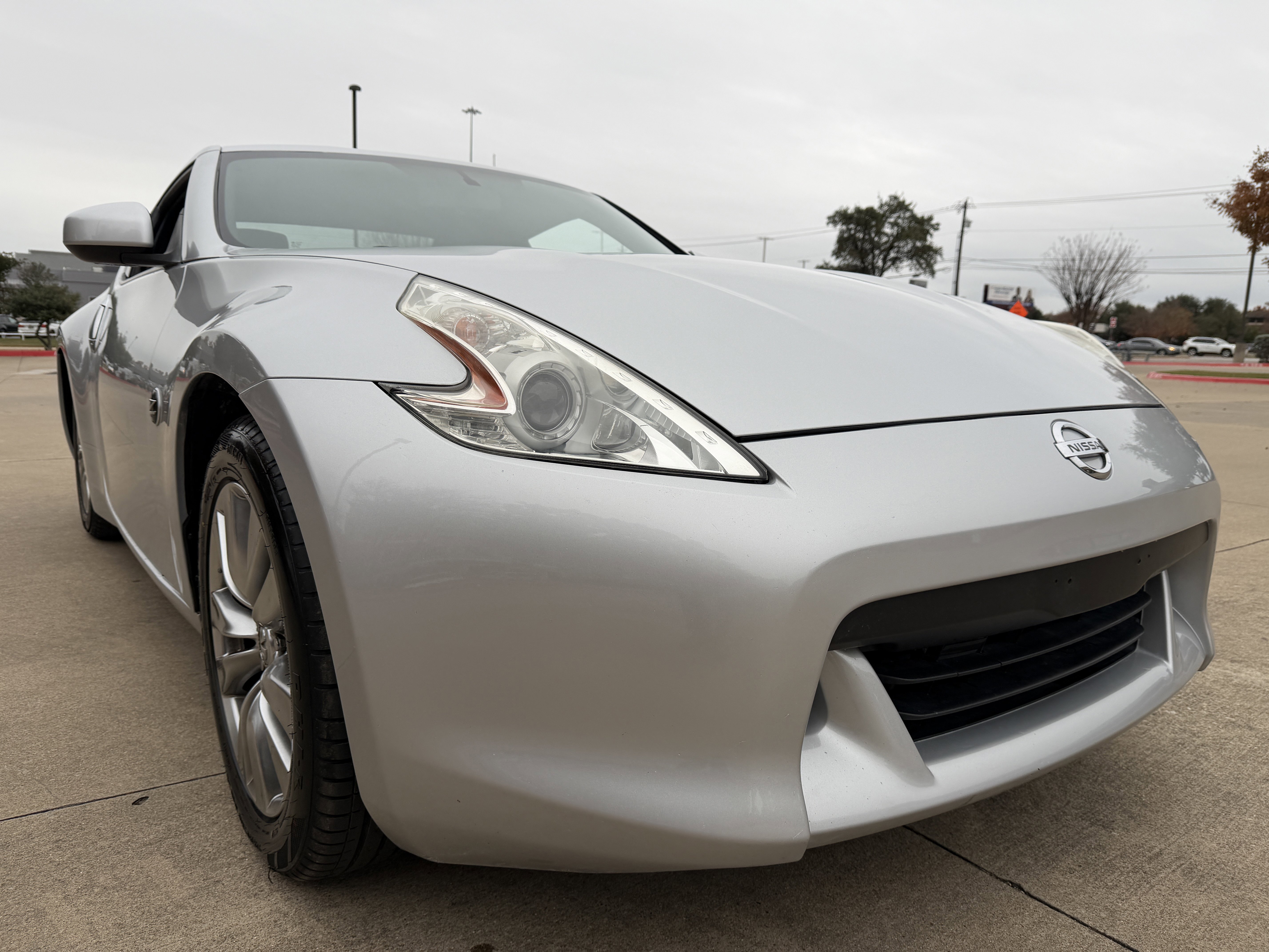 Used 2011 Nissan 370Z Coupe image 1