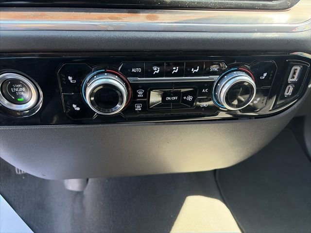 Used 2024 GMC Sierra 1500 SLT image 16