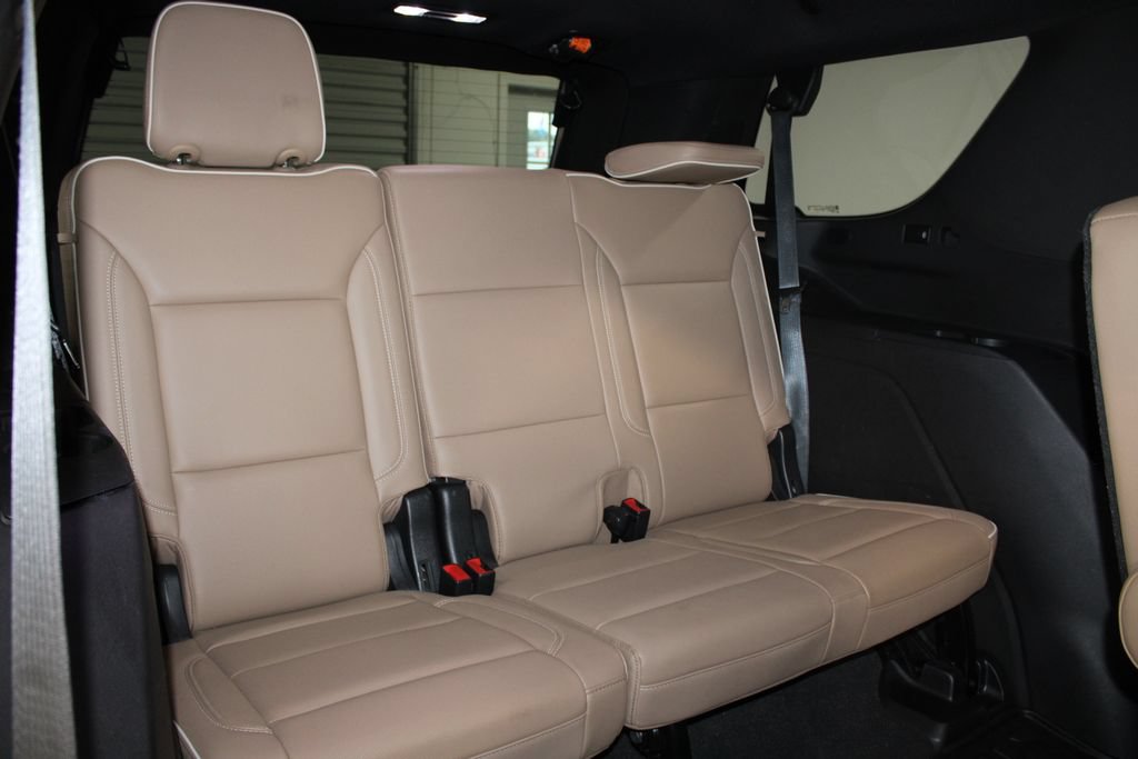 Used 2021 Chevrolet Tahoe Premier w/ Premium Package AWD/4WD image 31