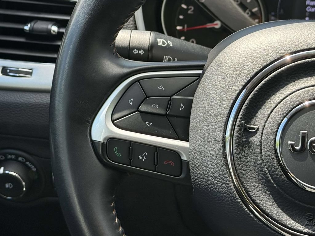 Used 2019 Jeep Compass Latitude AWD/4WD image 22
