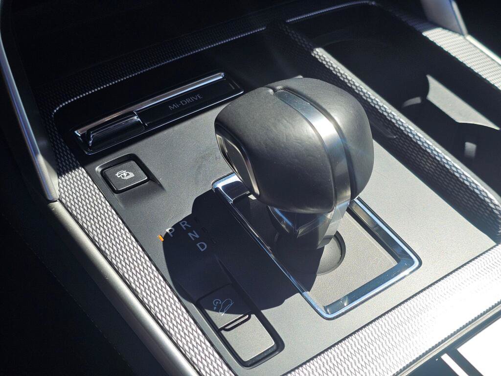 Certified 2024 MAZDA CX-90 Plug-In Hybrid w/ Preferred AWD/4WD image 36