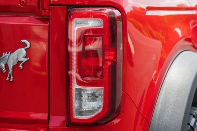 Used 2023 Ford Bronco Black Diamond image 9