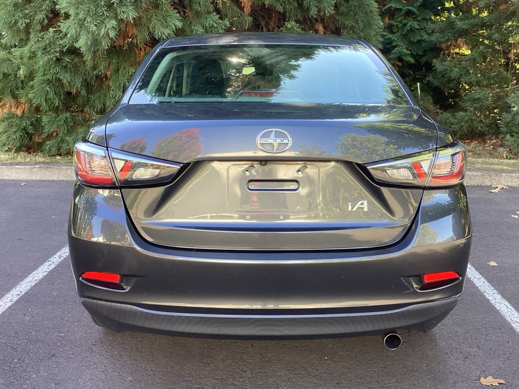 Used 2016 Scion iA FWD image 18