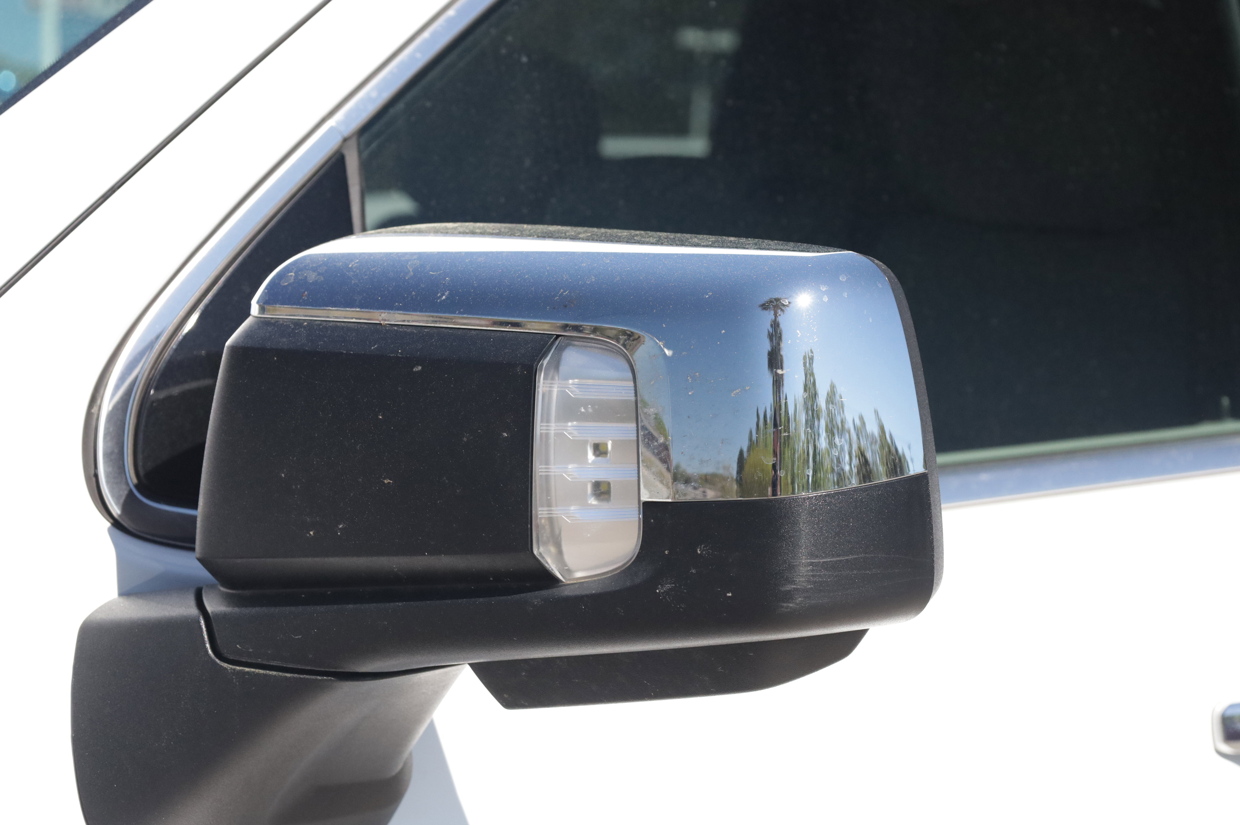 Used 2025 GMC Sierra 1500 SLT image 16