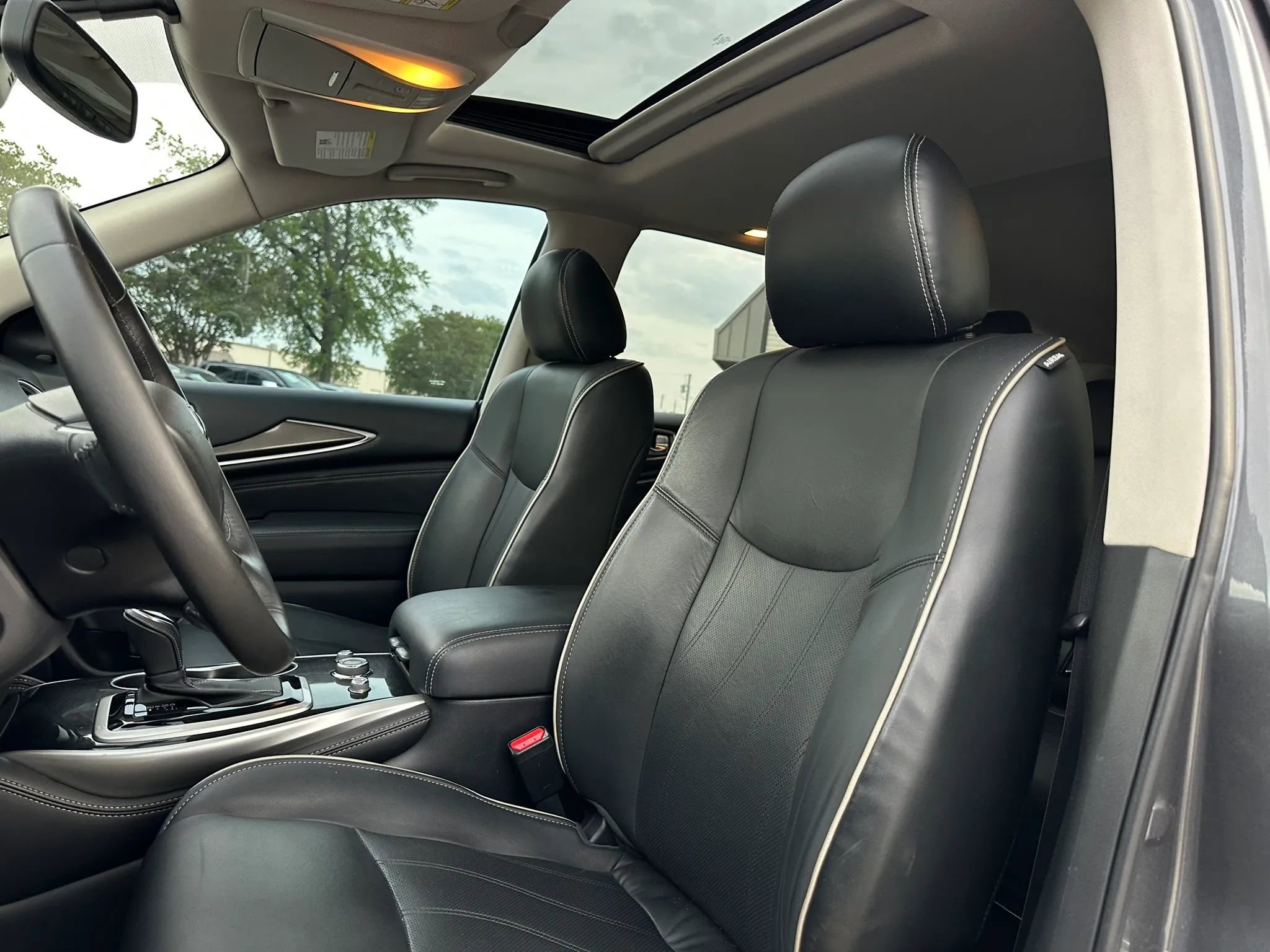 Used 2019 INFINITI QX60 Luxe w/ Essential Package AWD/4WD image 15