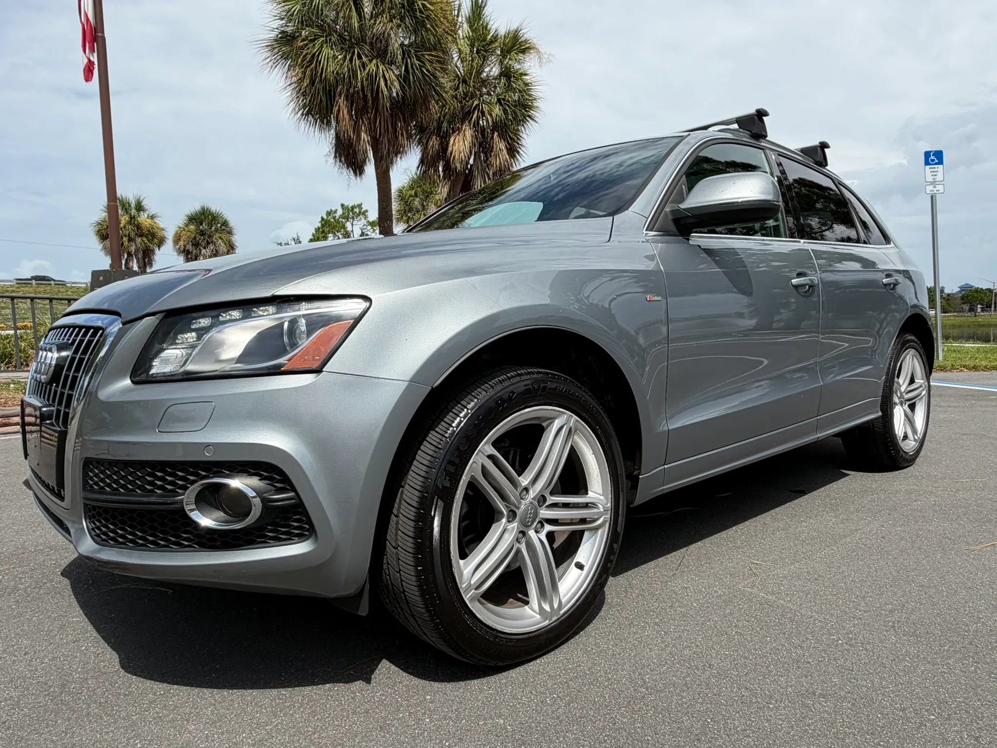 Used 2010 Audi Q5 3.2 Prestige AWD/4WD image 5