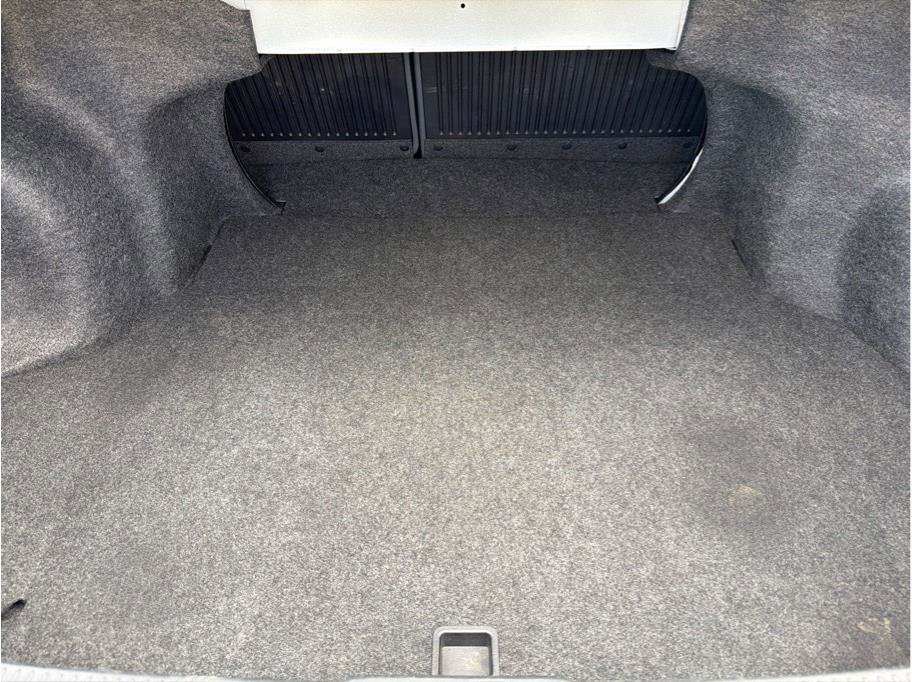 Used 2016 Toyota Camry SE FWD image 14
