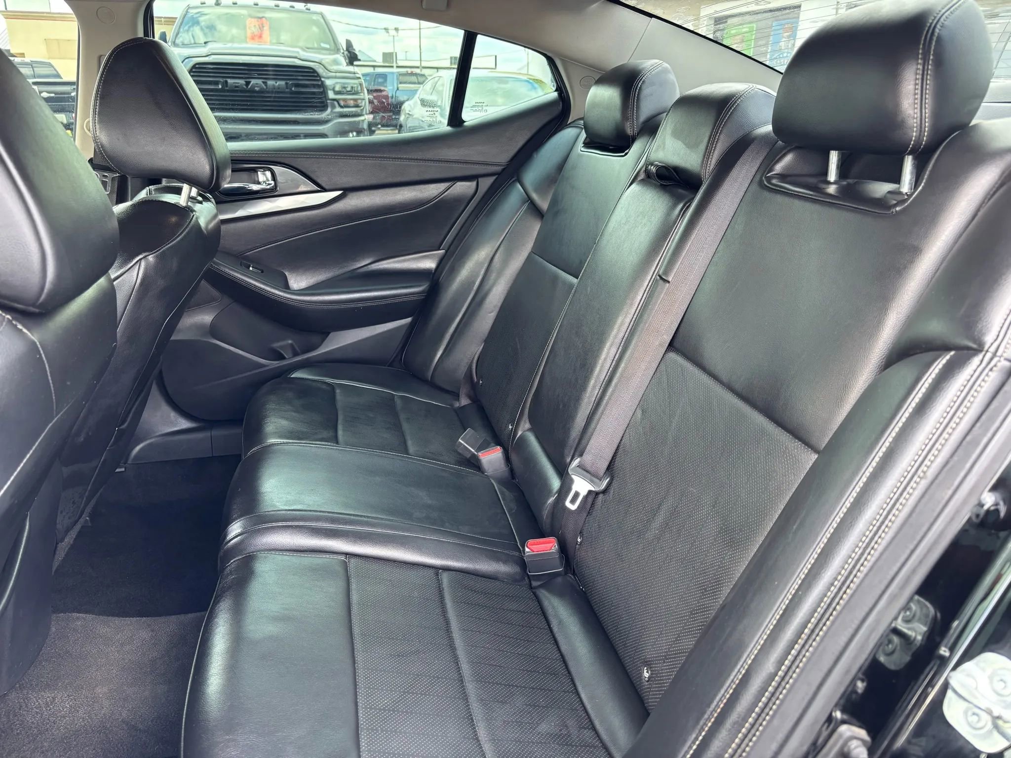 Used 2020 Nissan Maxima 3.5 SV w/ Floor Mat Group FWD image 15