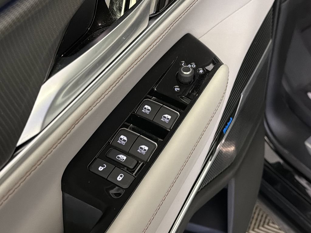 New 2026 Jeep Grand Wagoneer Summit w/ Premium Group III image 12