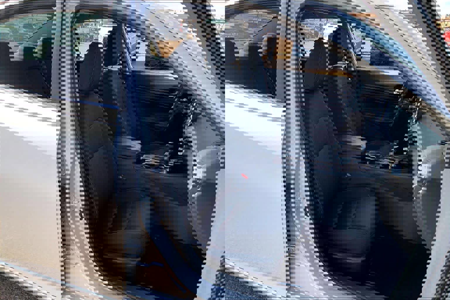 Used 2024 Nissan Altima 2.5 SV image 9