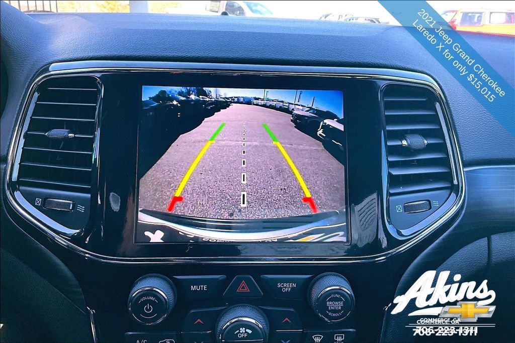 Used 2021 Jeep Grand Cherokee Laredo X image 13