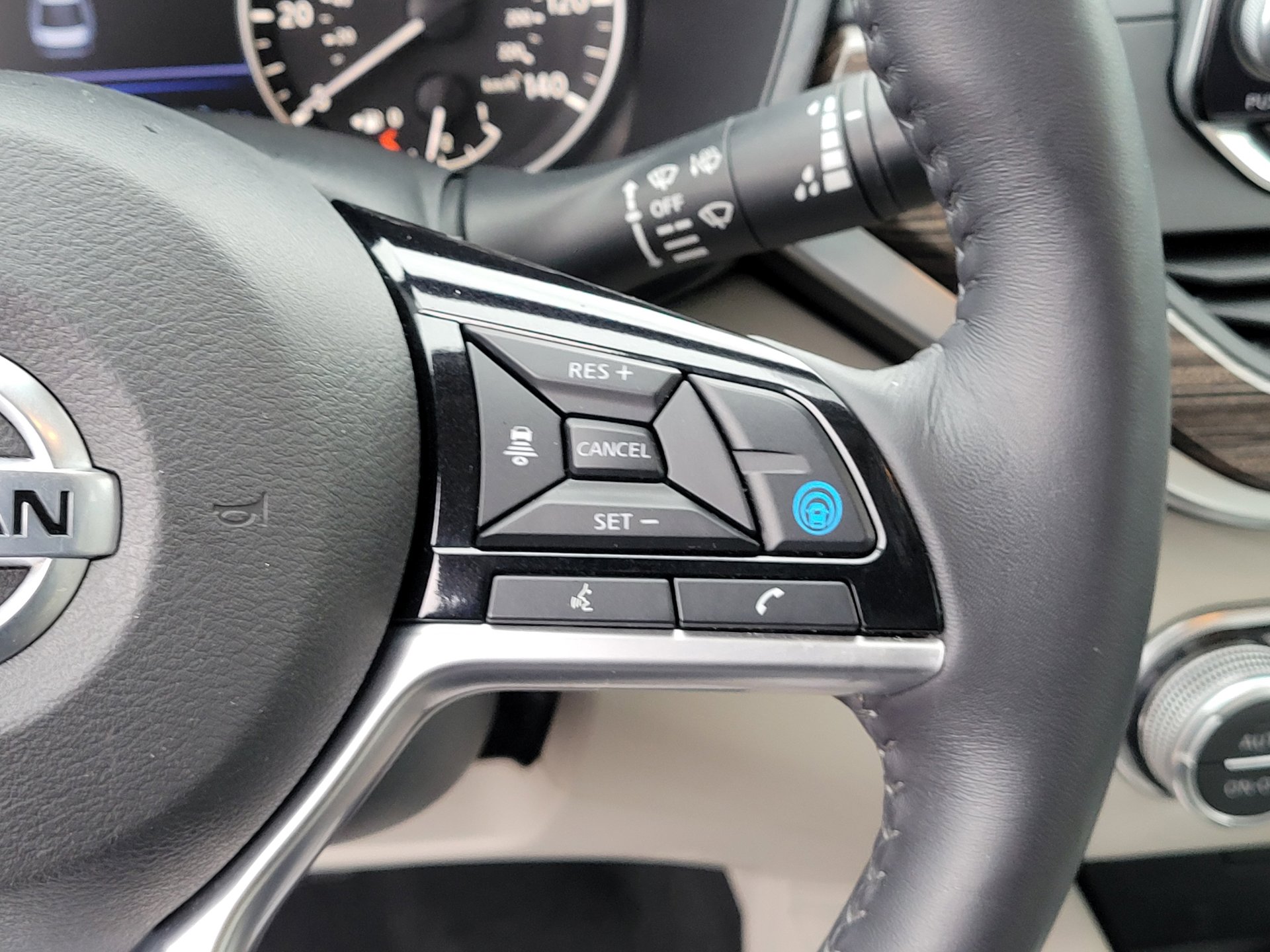 Used 2020 Nissan Altima 2.5 Platinum image 23