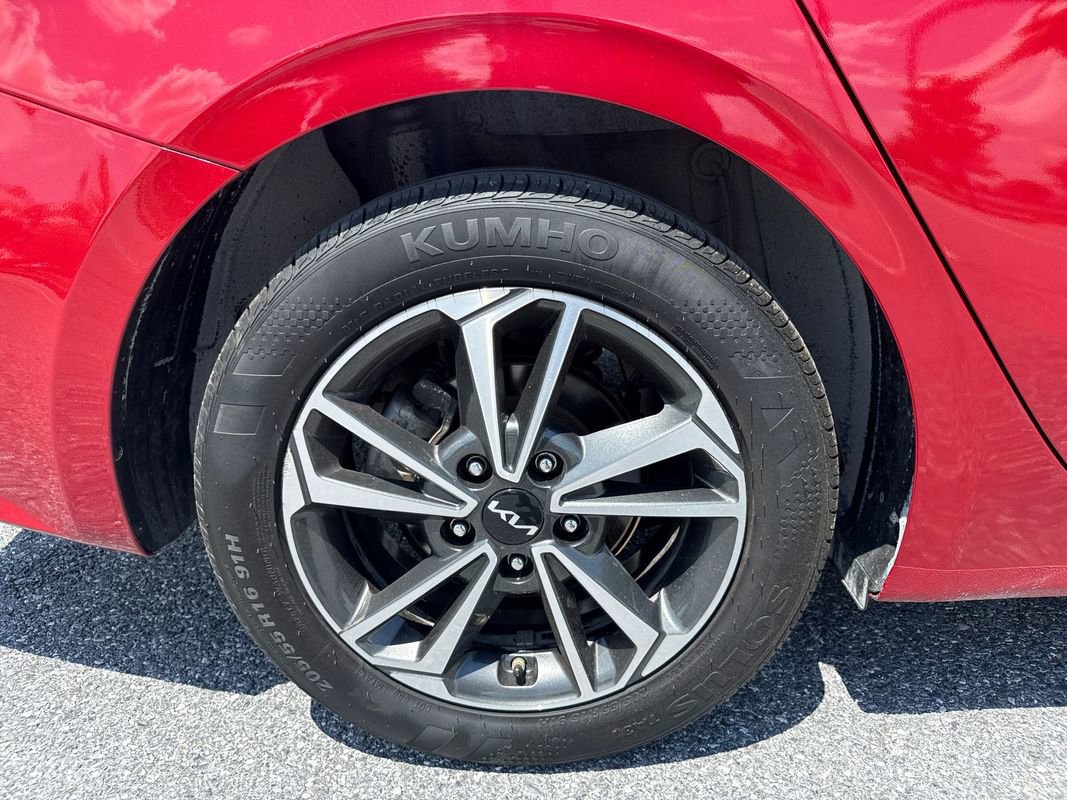 Used 2024 Kia Forte LXS FWD image 28