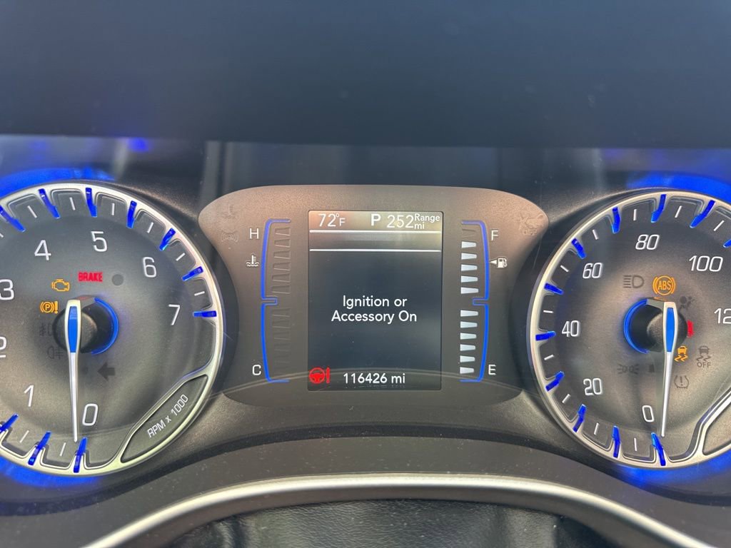 Used 2021 Chrysler Voyager Lxi image 7