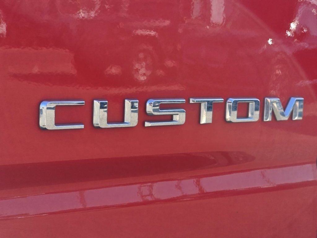 Used 2024 Chevrolet Silverado 2500 Custom w/ Custom Value Package AWD/4WD image 15