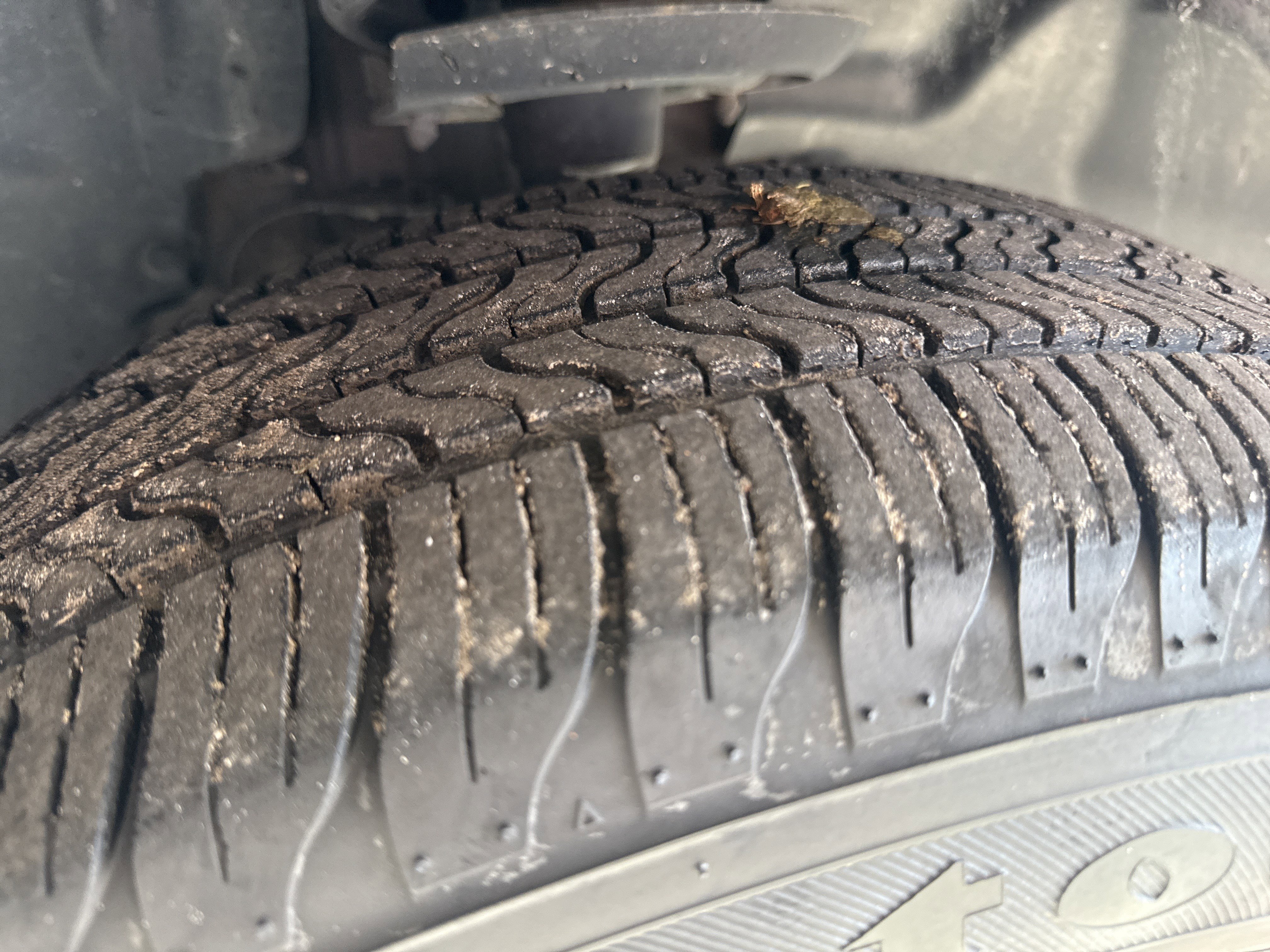 Used 2019 Jeep Cherokee Latitude w/ Popular Appearance Group image 11