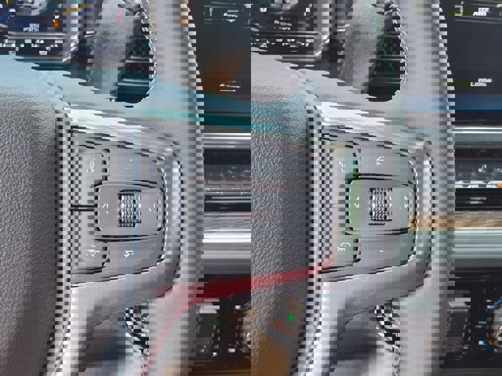 New 2025 Chevrolet Silverado 1500 LT image 18