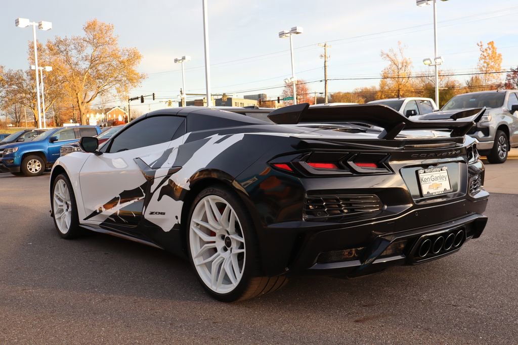 Used 2024 Chevrolet Corvette Z06 image 34