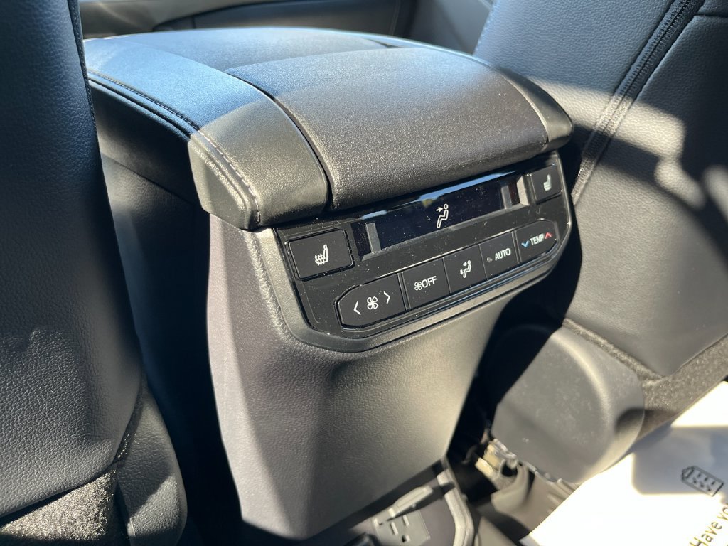 New 2026 Toyota Highlander Platinum AWD/4WD image 14