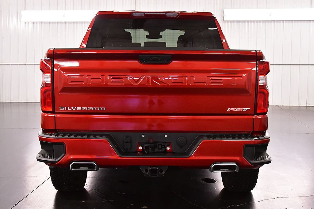 Used 2023 Chevrolet Silverado 1500 RST w/ Z71 Off-Road Package AWD/4WD image 6