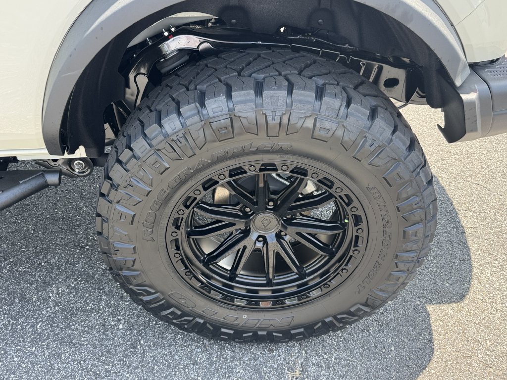 New 2026 Ford Bronco Big Bend w/ Black Diamond Package AWD/4WD image 18