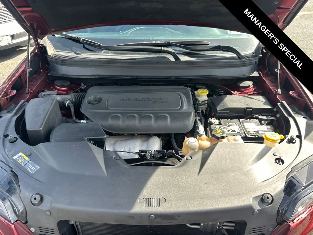 Used 2019 Jeep Cherokee Latitude w/ Popular Appearance Group image 9