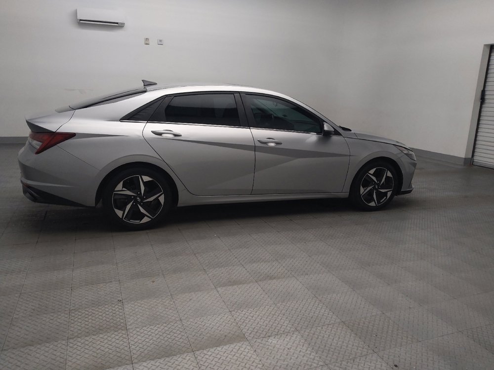 Used 2021 Hyundai Elantra SEL w/ Convenience + Premium Package FWD image 10