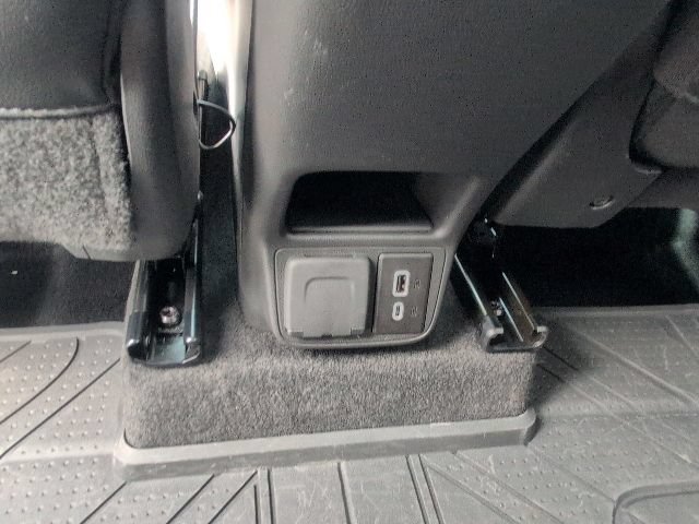 Used 2025 Chevrolet TrailBlazer RS w/ Convenience Package FWD image 35