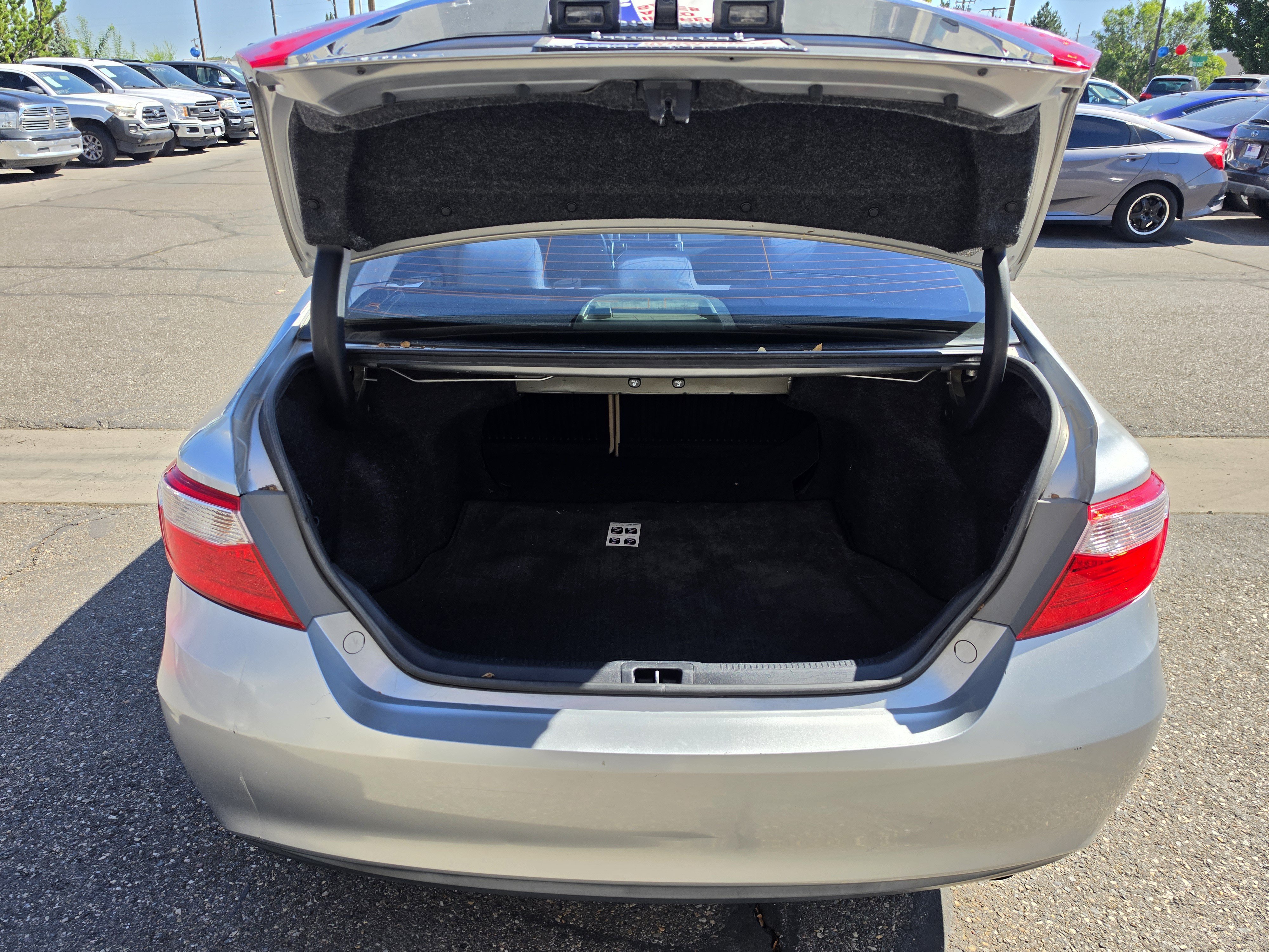 Used 2017 Toyota Camry LE FWD image 21