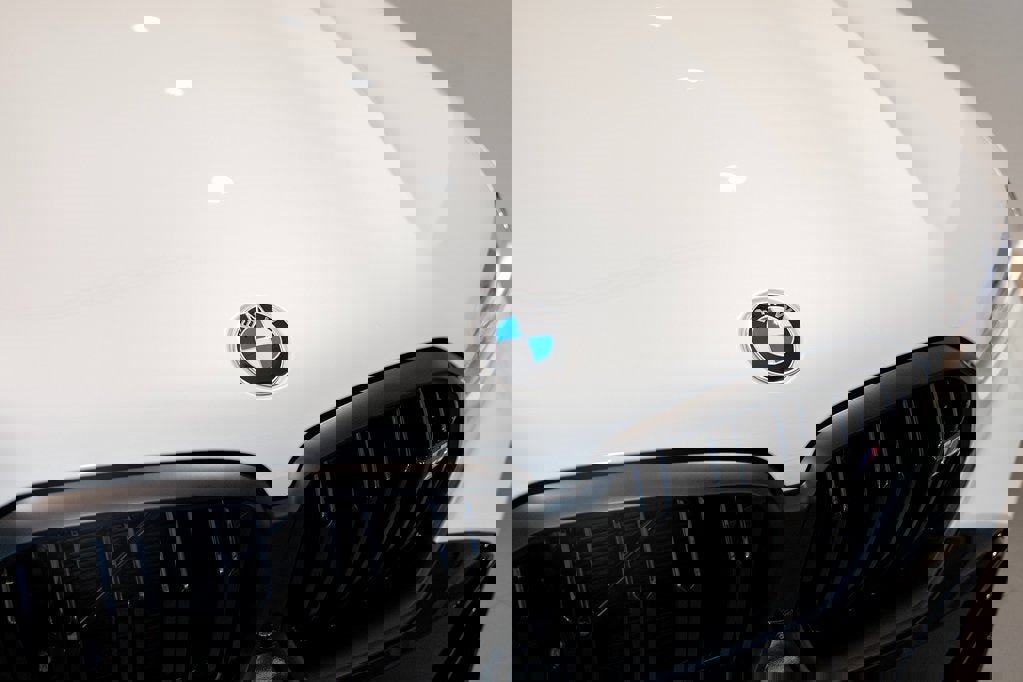 New 2026 BMW X6 M60i image 7