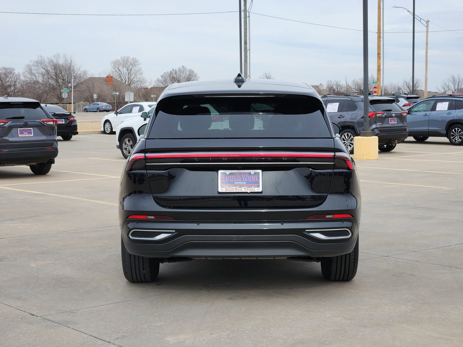 Used 2024 Lincoln Nautilus Premier image 8