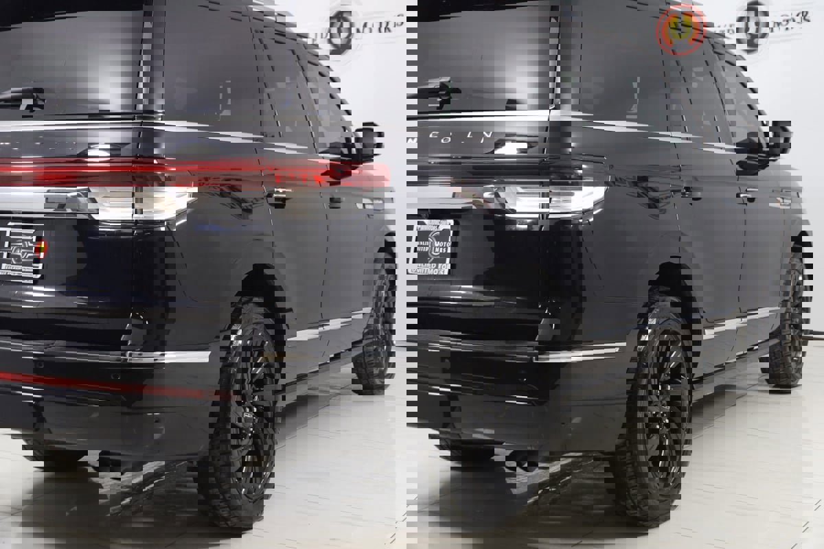 Used 2022 Lincoln Navigator Reserve image 52
