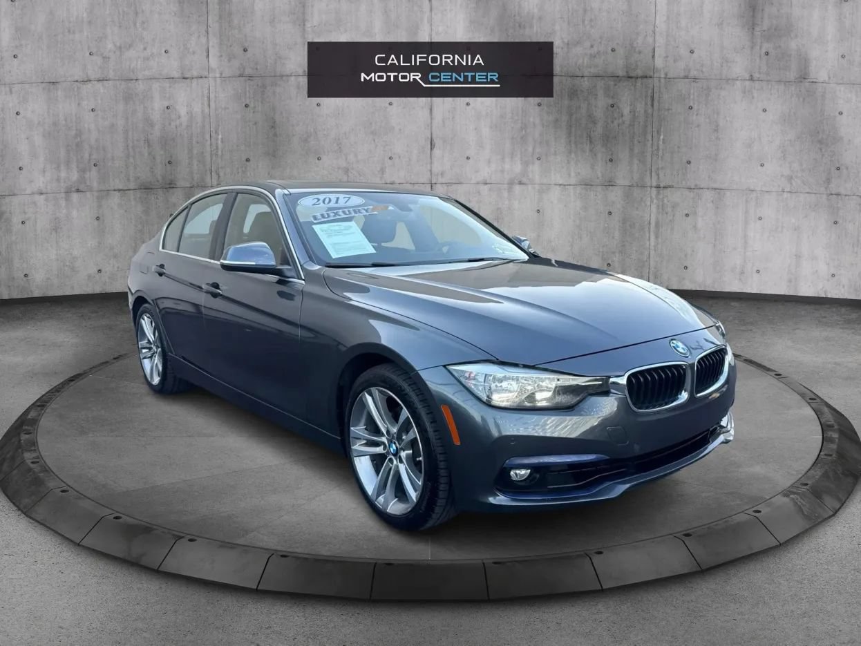 Used 2017 BMW 330i Sedan RWD image 1