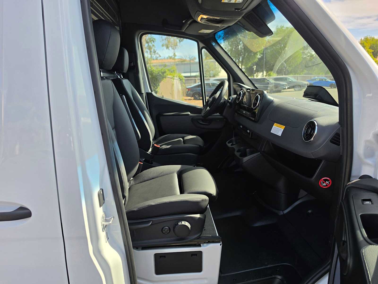 New 2026 Mercedes-Benz Sprinter 2500 image 9