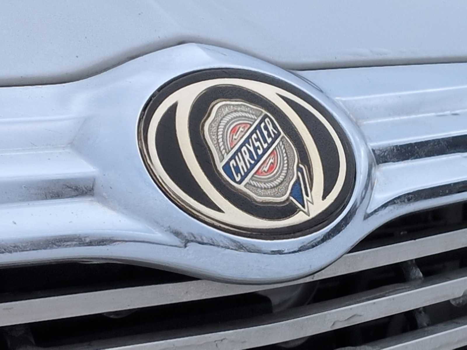 Used 2007 Chrysler Crossfire Limited image 12