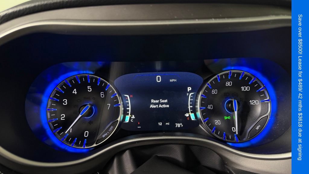 New 2027 Chrysler Pacifica Select FWD image 19