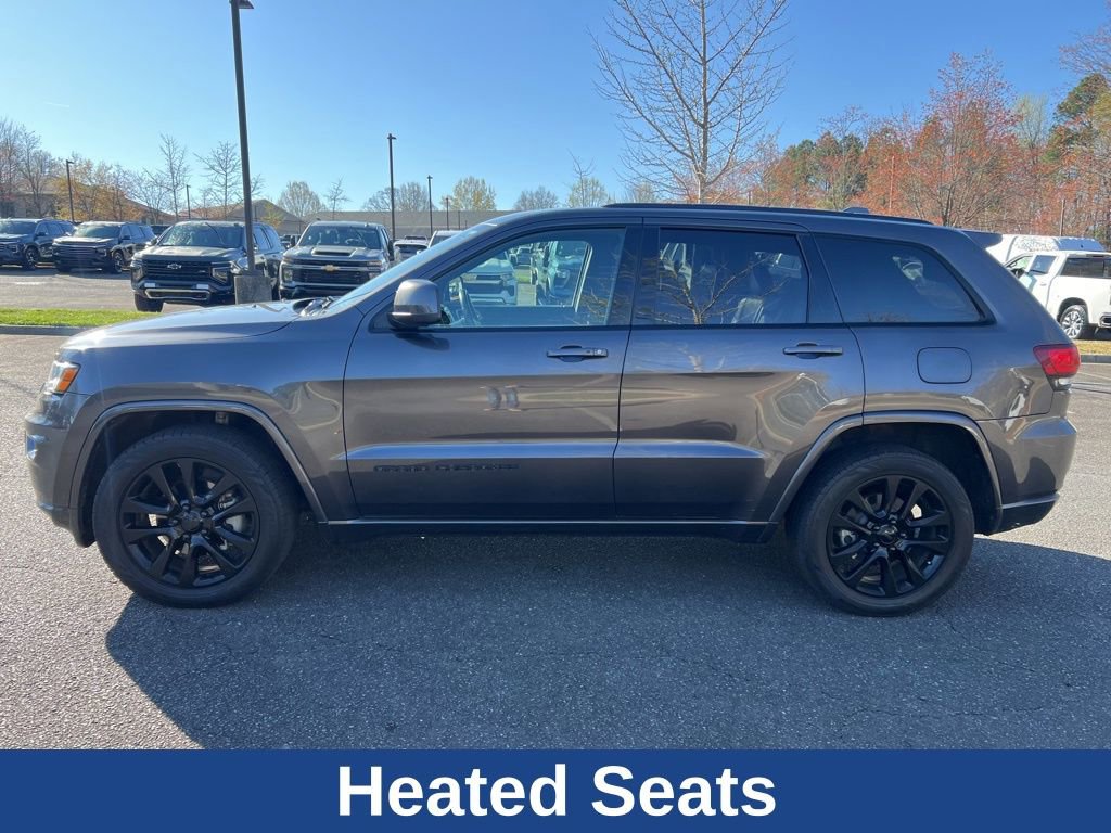 Used 2019 Jeep Grand Cherokee Altitude RWD image 3