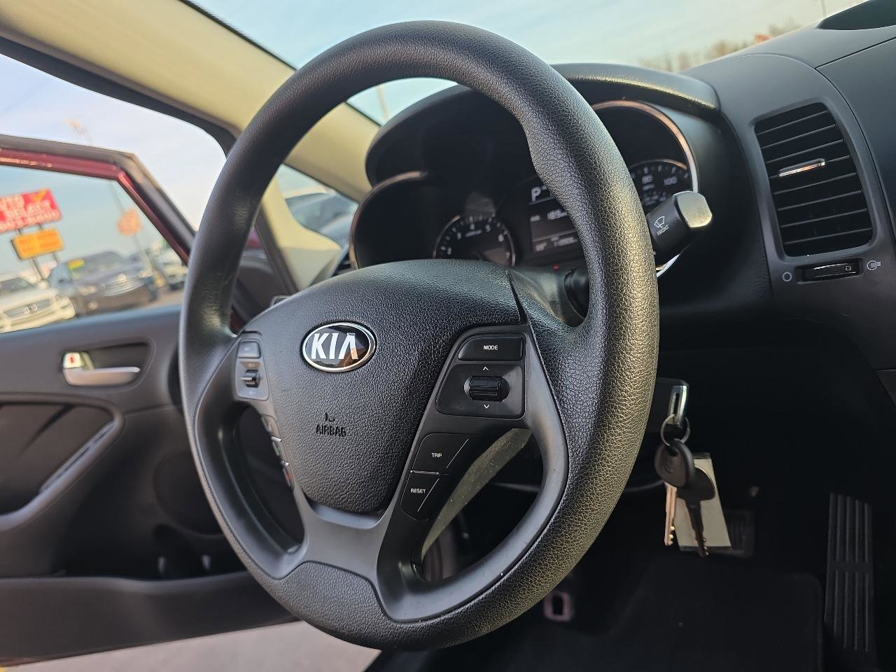 Used 2017 Kia Forte LX image 13