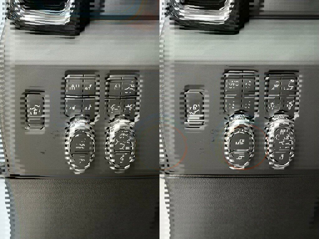 Used 2026 GMC Sierra 2500 Denali Ultimate image 36