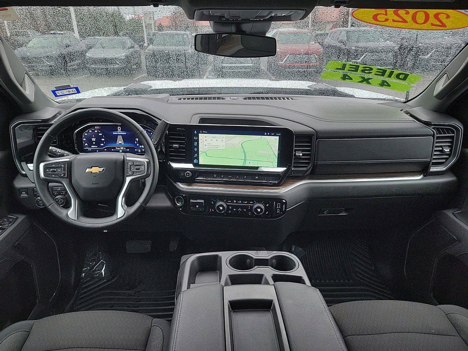 Used 2025 Chevrolet Silverado 2500 LT w/ Convenience Package image 8