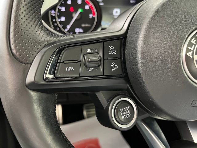 Used 2020 Alfa Romeo Stelvio Ti Sport w/ Quick Order Package 22S Sport AWD/4WD image 18