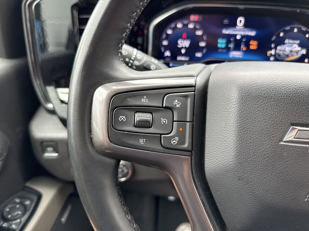 Used 2024 Chevrolet Silverado 2500 ZR2 w/ Technology Package image 24