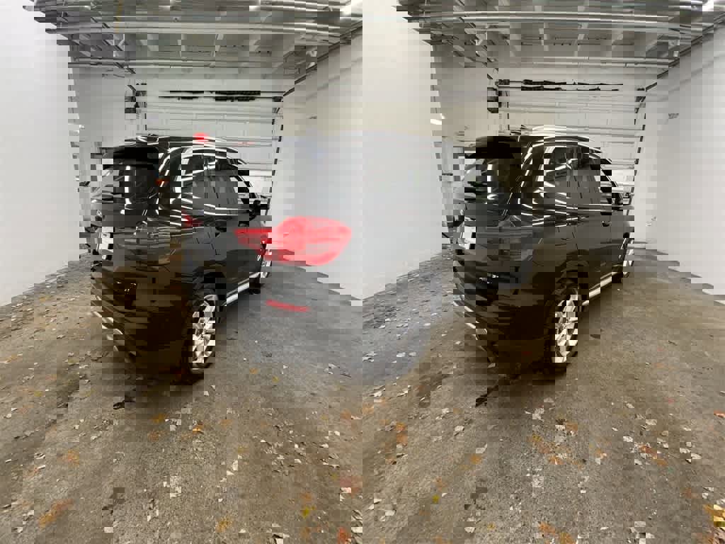 Used 2018 BMW X3 xDrive30i image 6