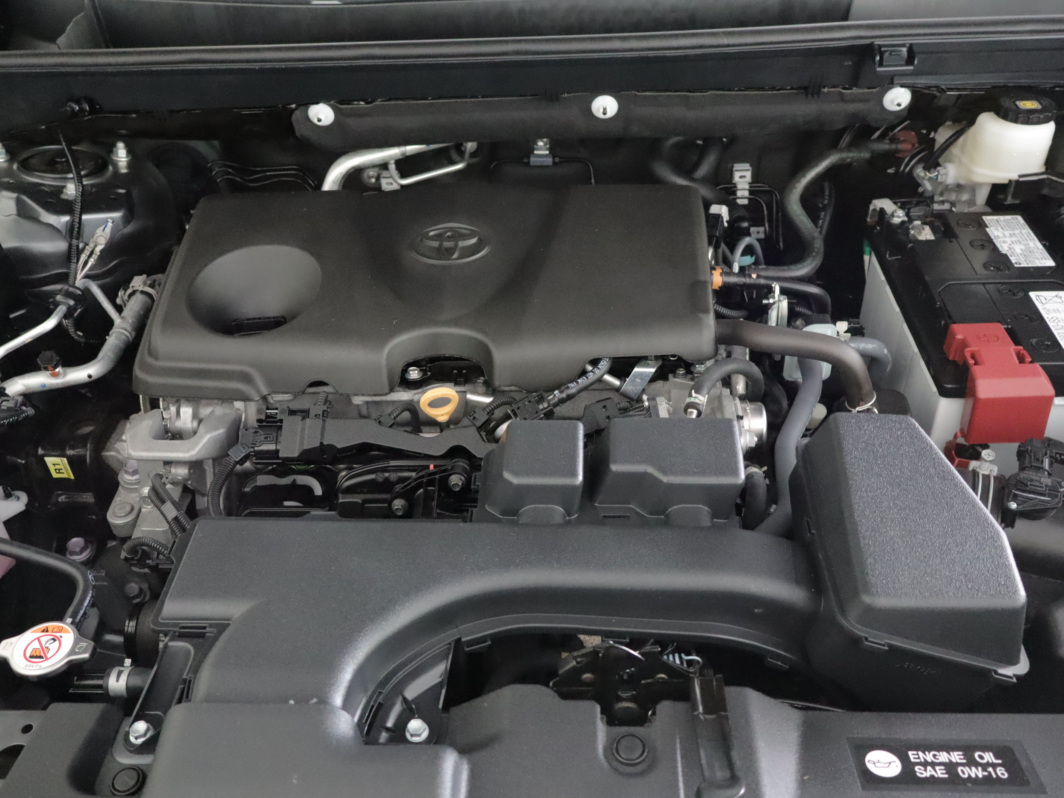 Used 2025 Toyota RAV4 XLE AWD/4WD image 29