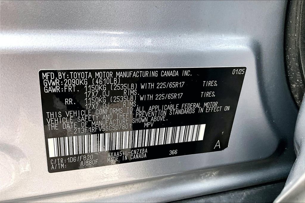 Used 2025 Toyota RAV4 LE AWD/4WD image 43